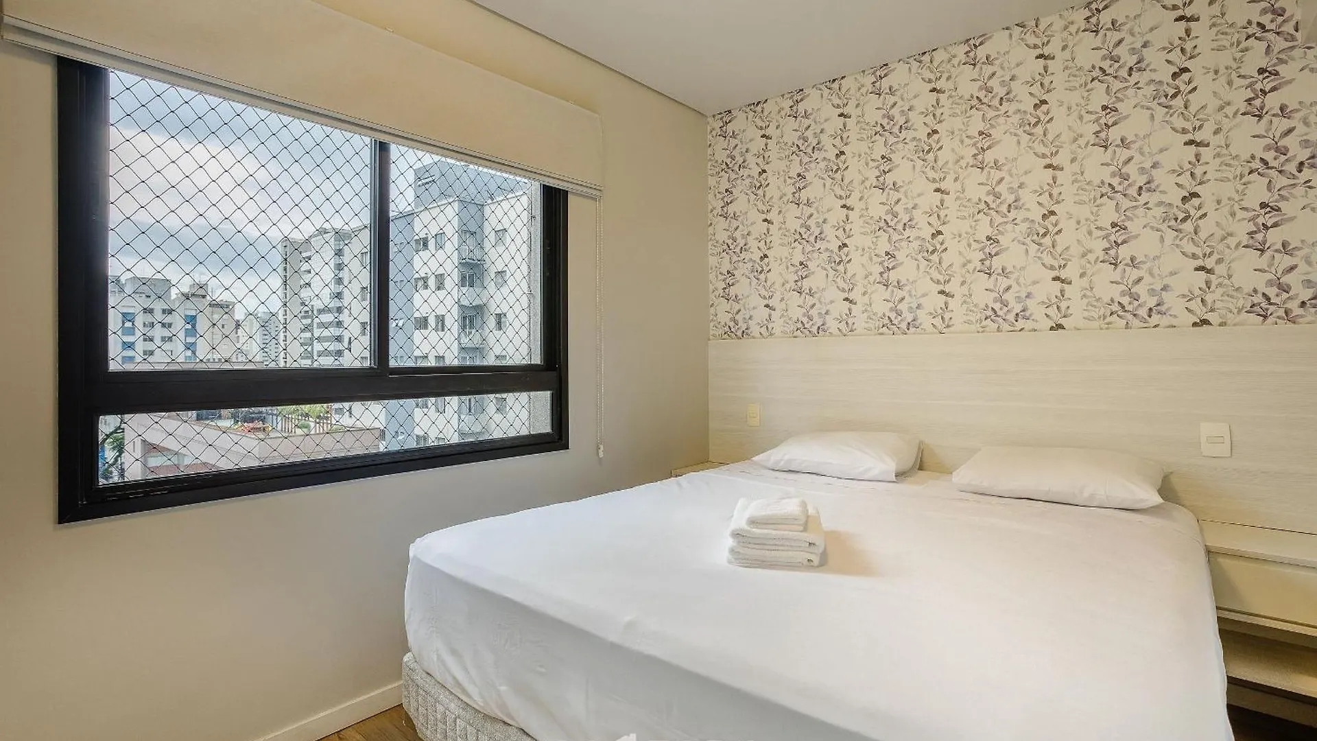 Apto Com Suite E Piscina Na Vila Olimpia | Adc0074 Sao Paulo Brazil